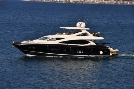 Sunseeker 88 Yacht (REF. SS-8810)