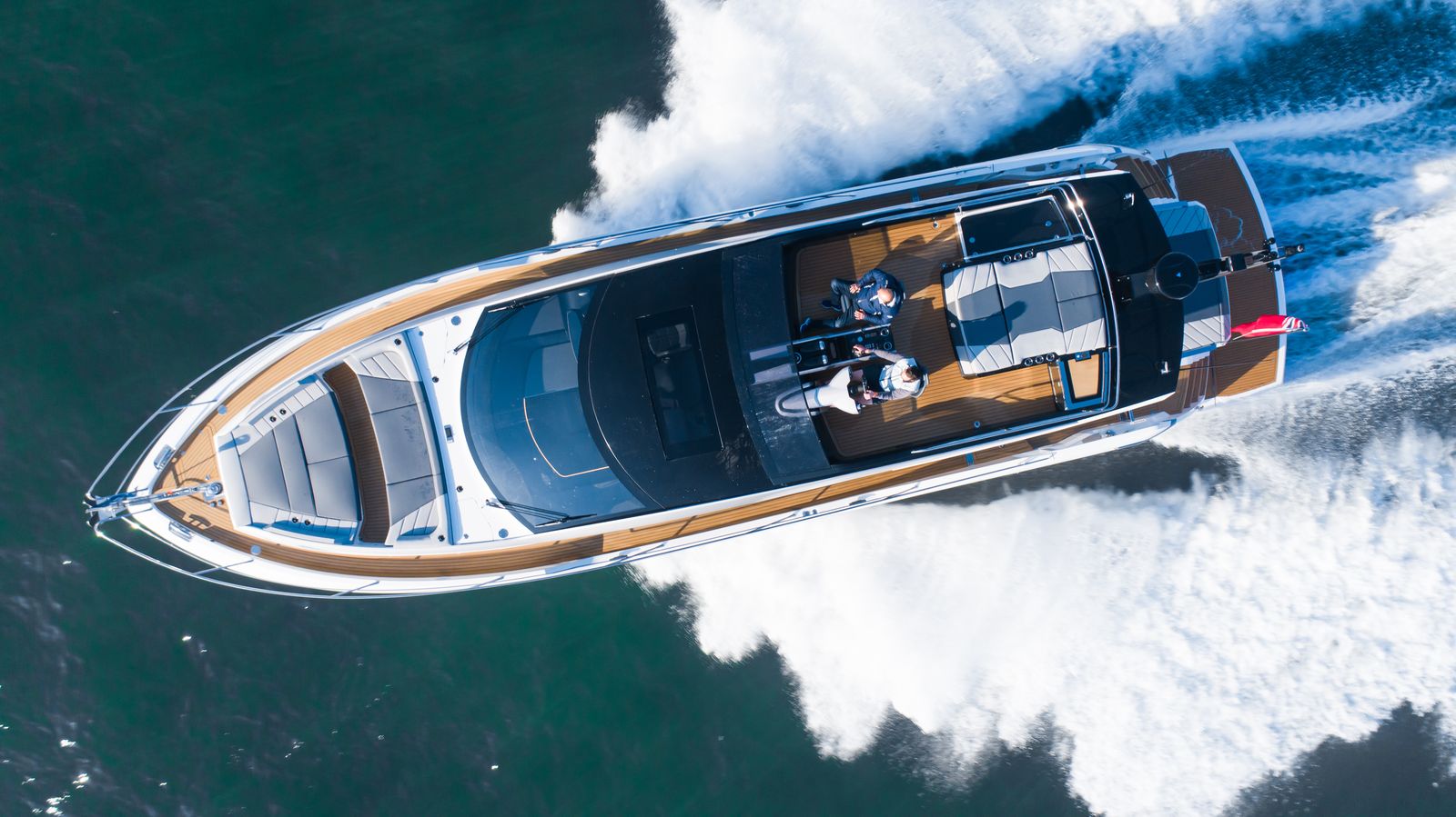 Sunseeker 65 Sport Yacht | Экстрьер 8